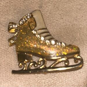 Vintage Gold Tone Rhinestone Ice Skate Brooch Winter Holiday Pin